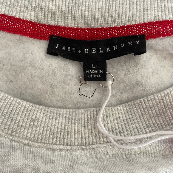 Cozy Sweatshirt Love Heart Design Valentine Gray Red White  JANE+DELANCEY, Large - Picture 5 of 15